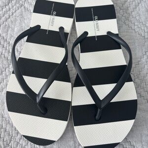 NWOT Old Navy Striped Flip Flops